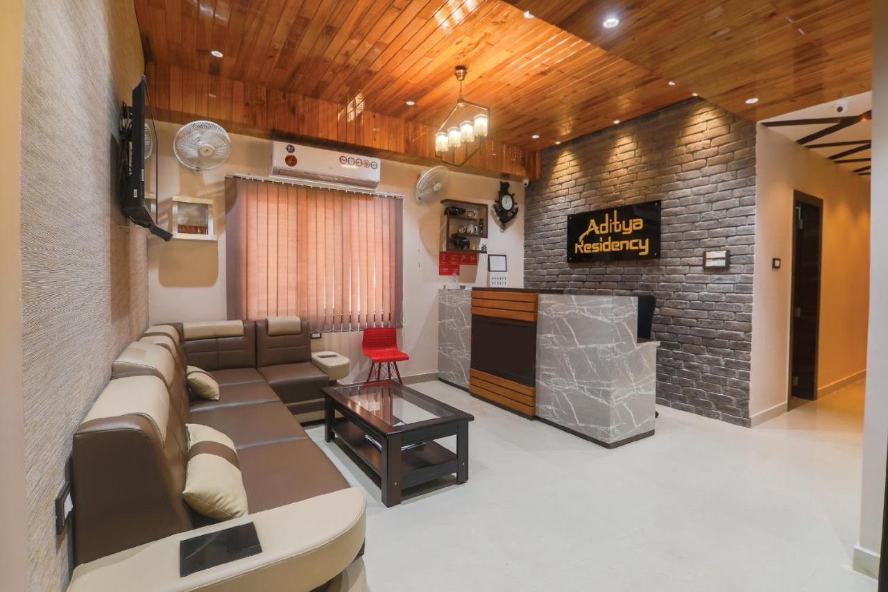 Aditya Residency Ґувахаті Екстер'єр фото